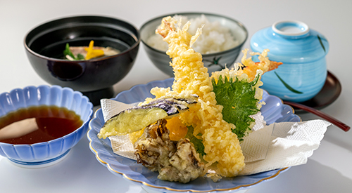 牛ホルモン焼き定食